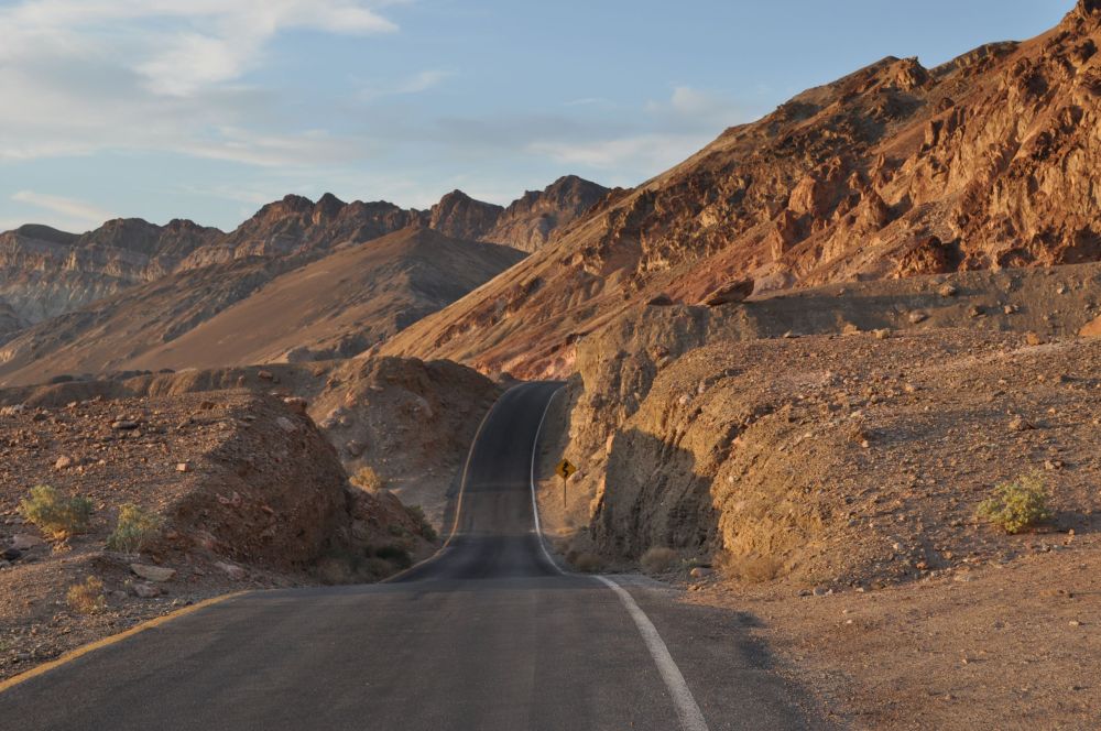 The wonderful one-lane Artist's Drive as it rodeos around the landscape