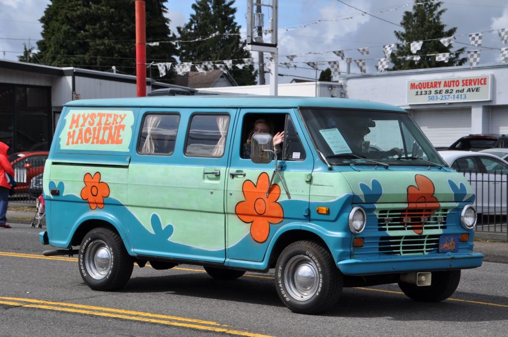 Hey! This guy is my neighbor. What a fun idea for a paint job.