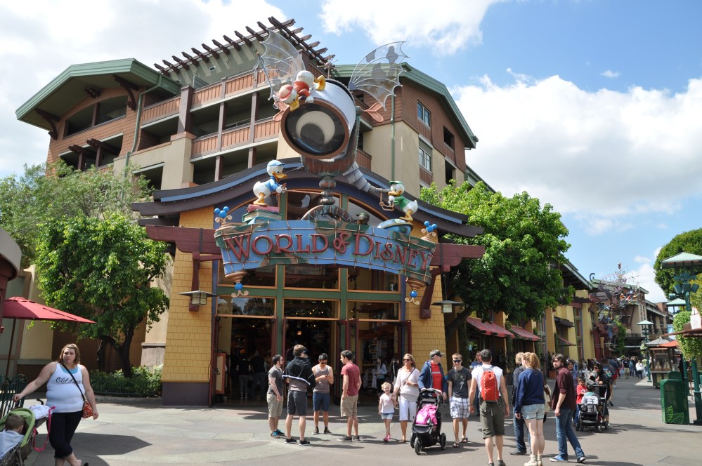 Downtown Disney was a completely fun and unexpected outdoor mall. Entertaining and Disney-themed.