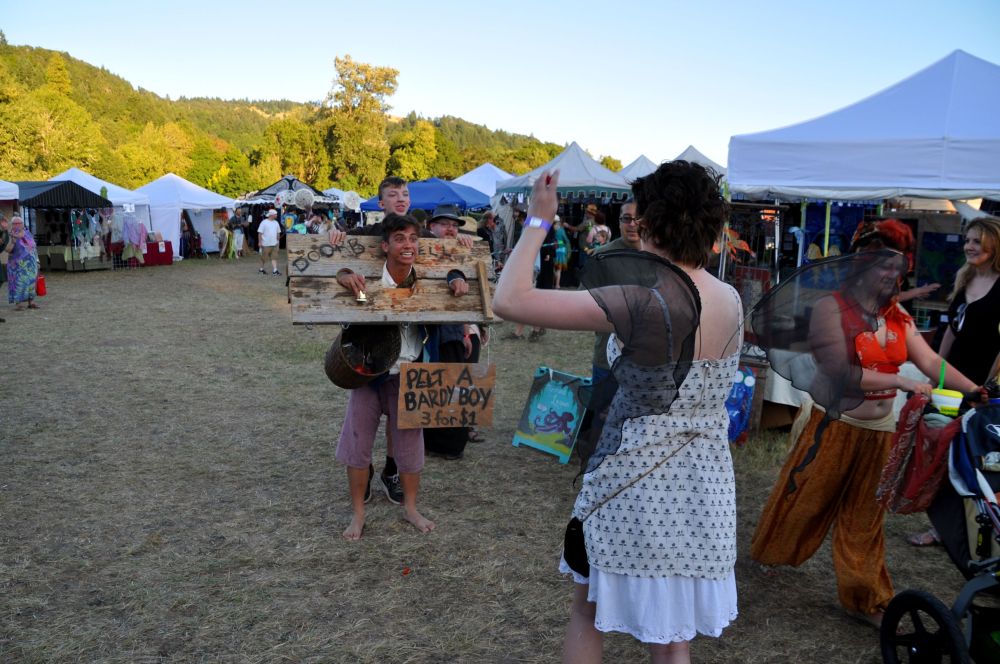 Tara throws rotten tomatoes.