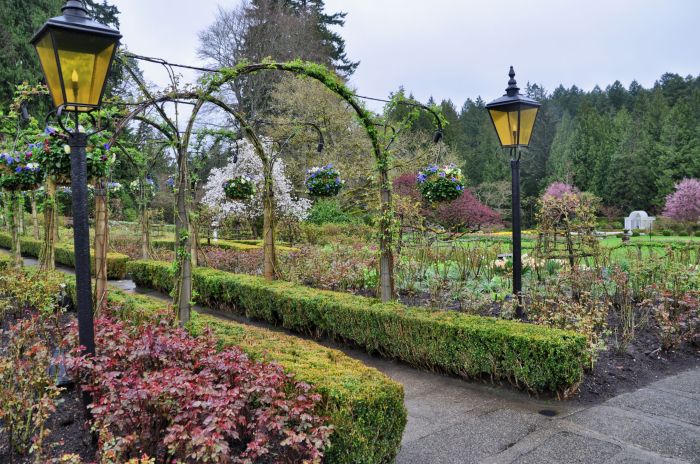 Entrance to the rose garden. It was not rose season when we were there.