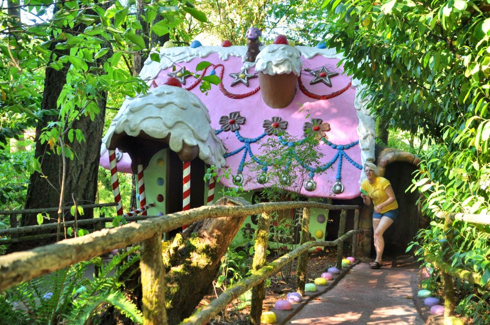 Hansel and Gretel couldn't resist this place. Neither could Tara.