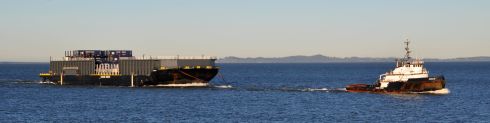 Later in the morning this tug came by, tugging.