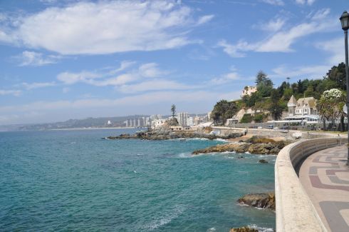 Lovely views of the seashore are found in Vina del Mar.
